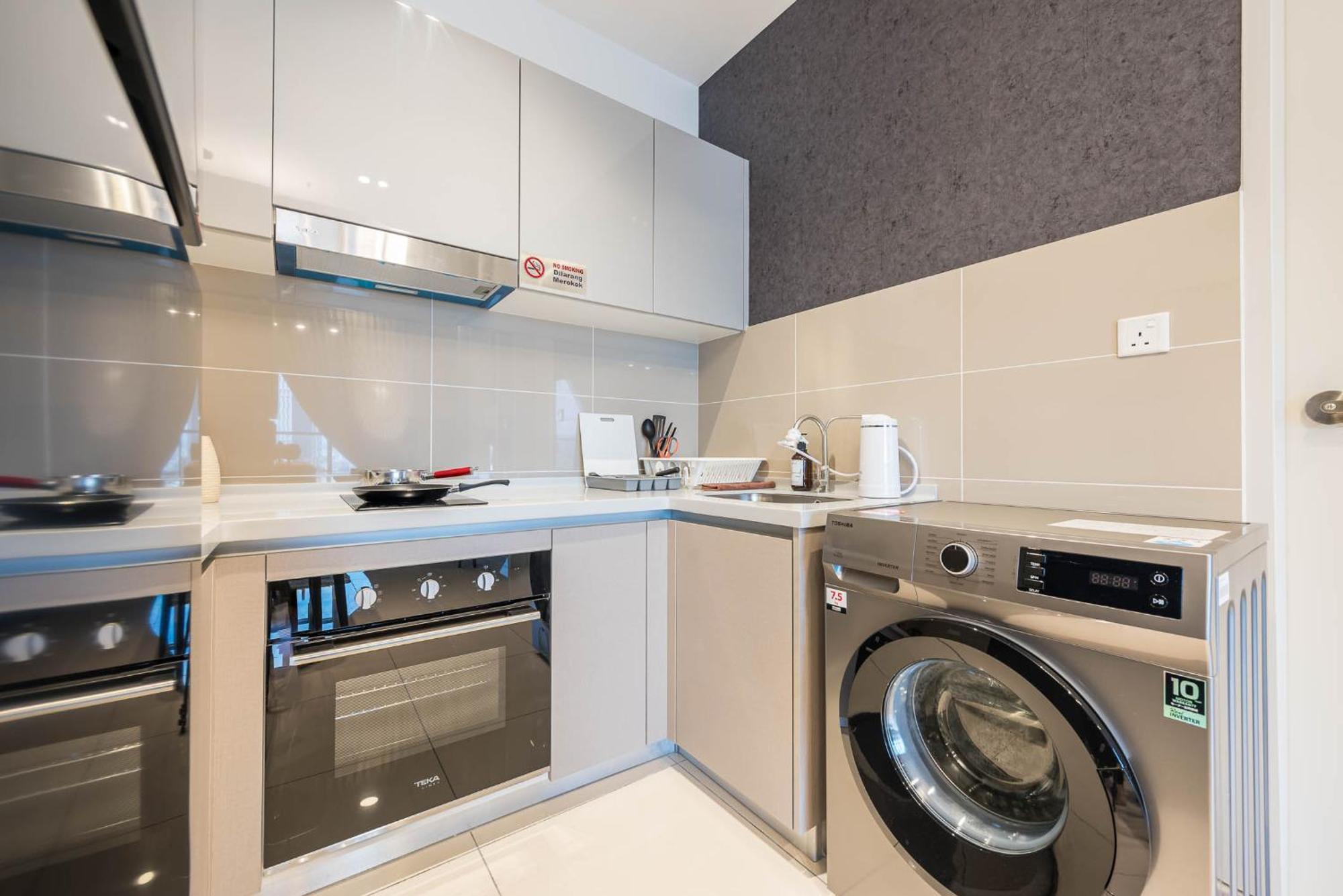 Apartment Tallest Concept 2 Theme Klcc *