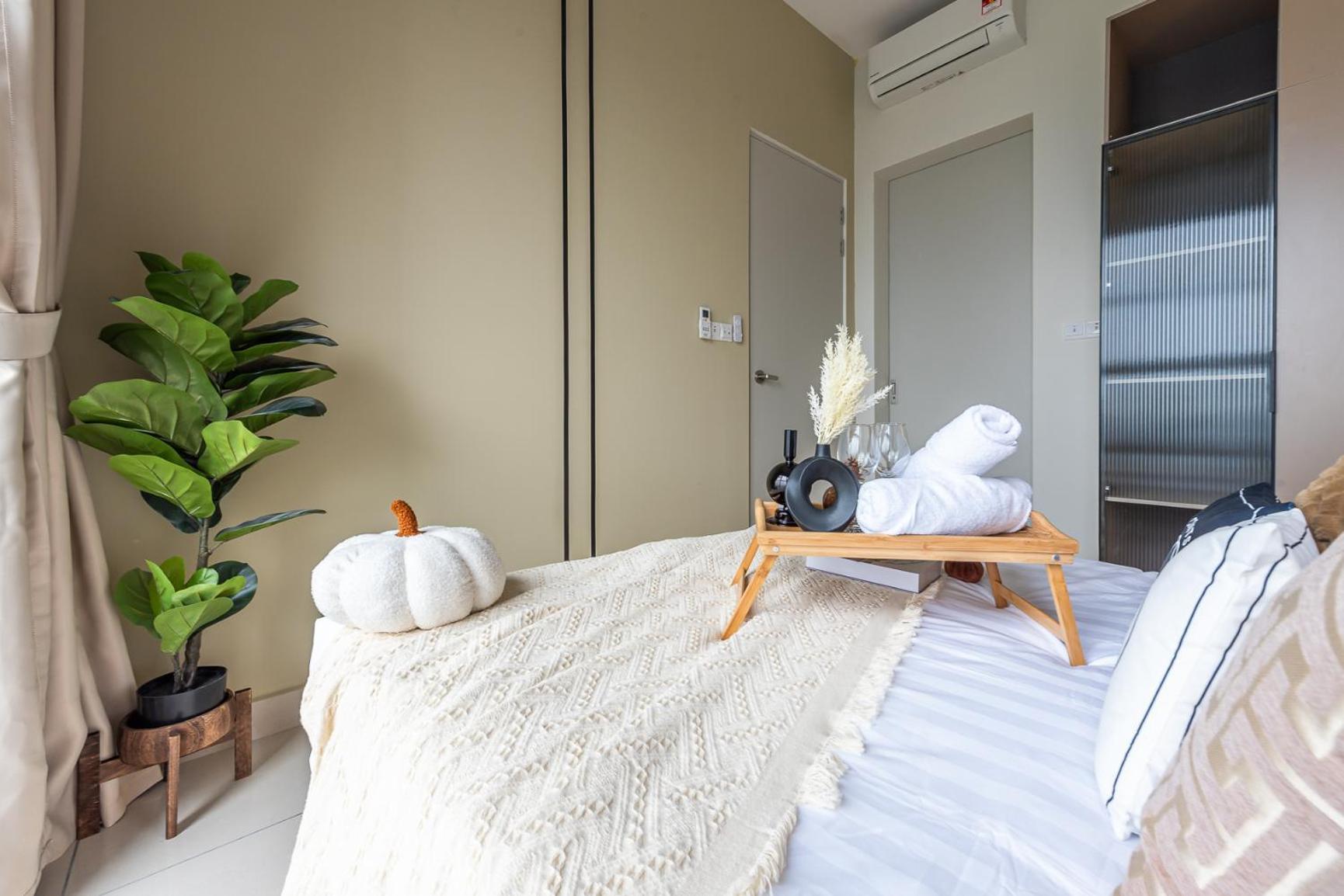 Tallest Concept 2 Theme Klcc Apartment Kuala Lumpur