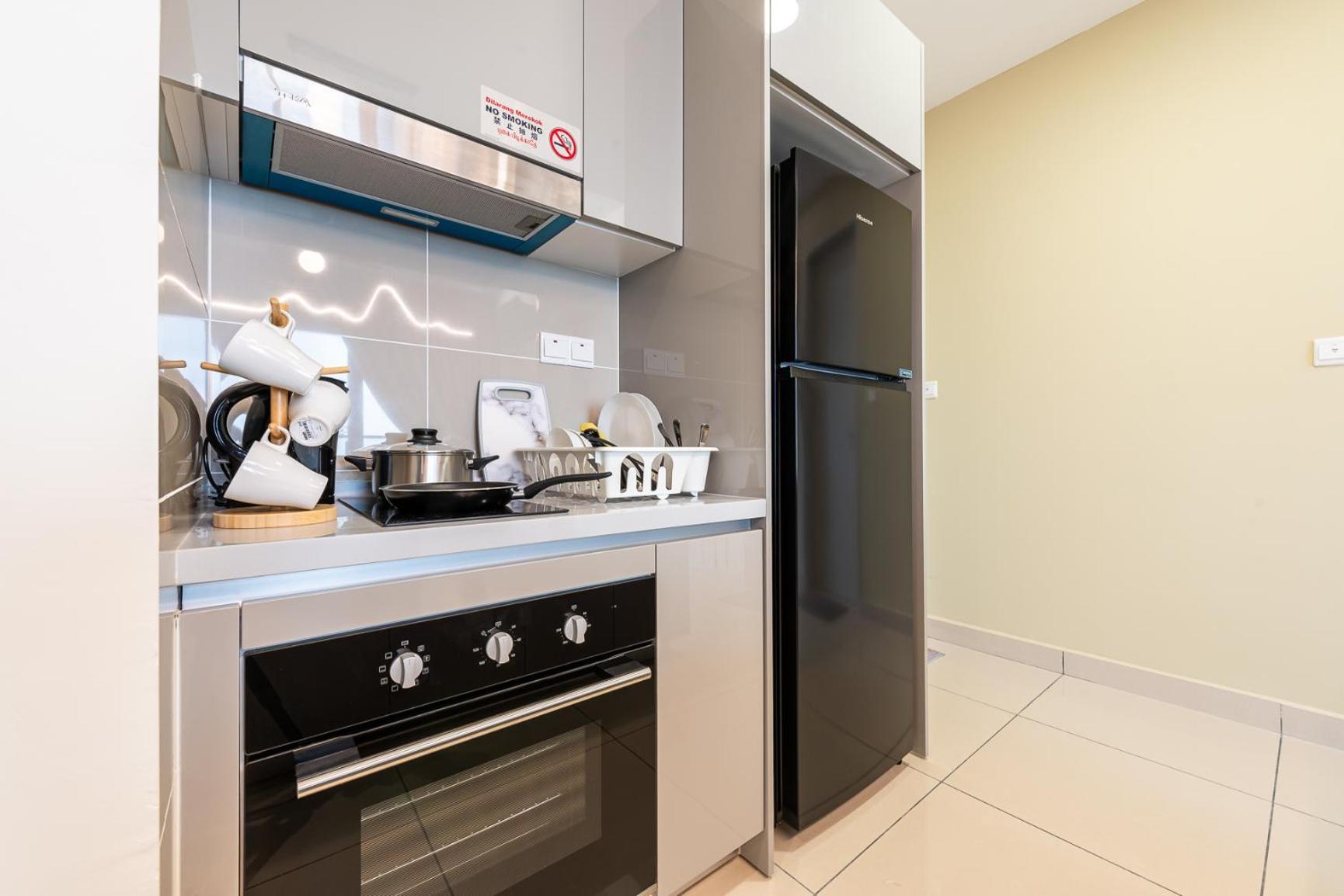 Apartment Tallest Concept 2 Theme Klcc