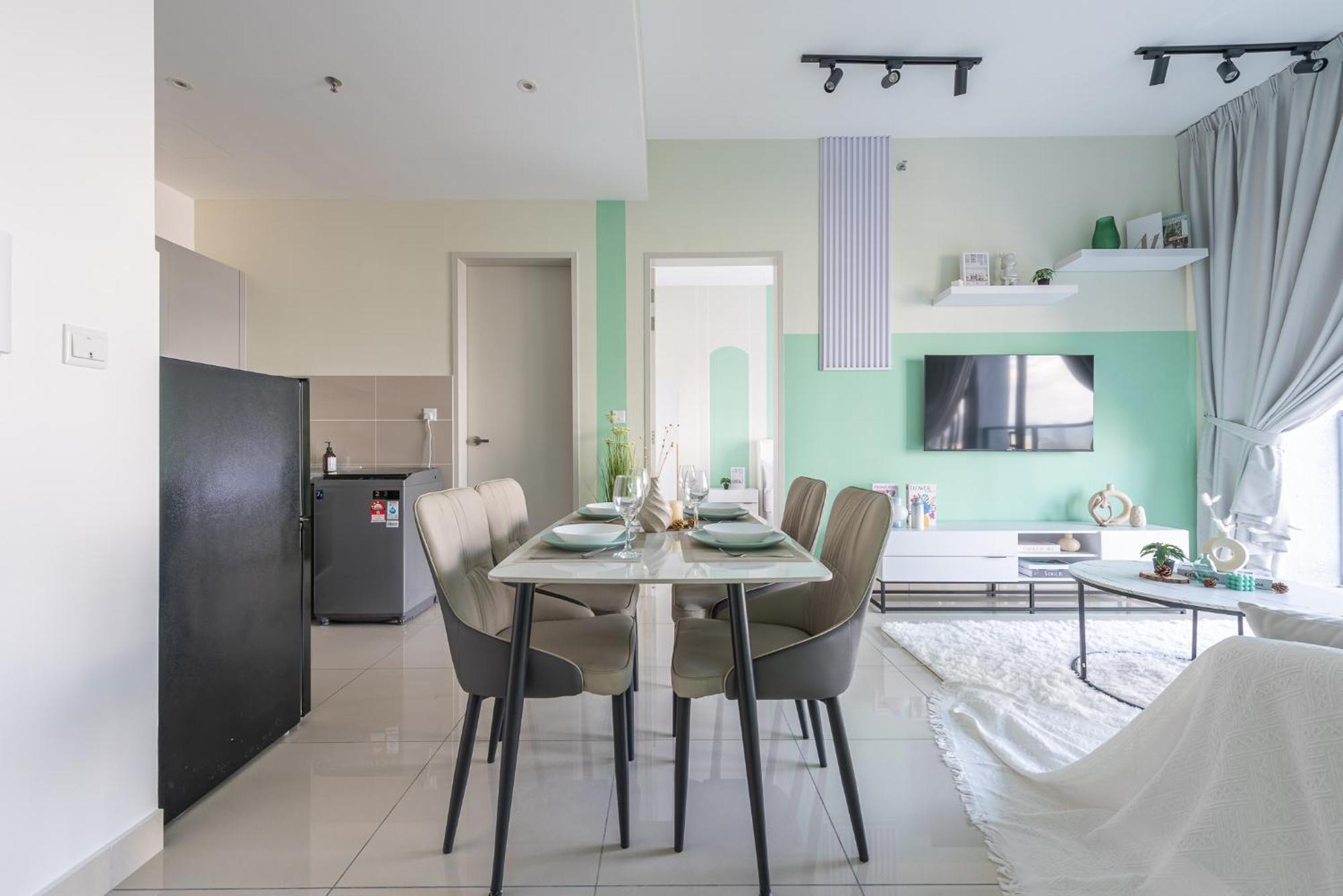 Tallest Concept 2 Theme Klcc Apartment